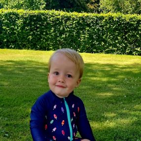 Aby, Gezin in Monnickendam