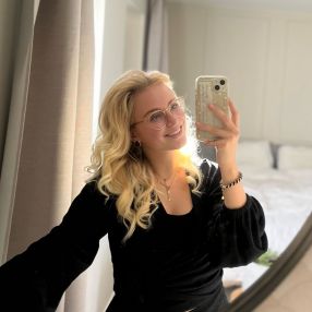 Anna, Oppas in Nieuwlande