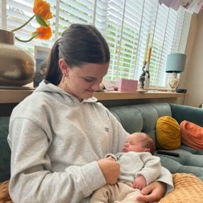 Mette sophie, Babysitter in Joure