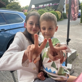Meryem, Oppas in Losser