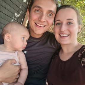 Izaan, Family in Tilburg