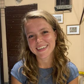 Maud, Babysitter in Zwolle