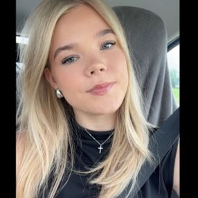 Lieke, Babysitter in Haaksbergen