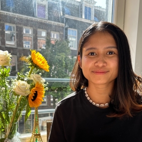 Faith, Babysitter in Purmerend
