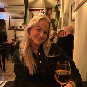 Siena, Oppas in Horst