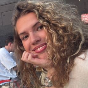 Dunja, Babysitter in Krimpen aan Den IJssel