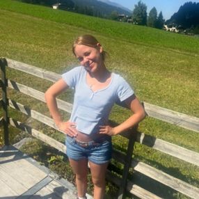 Sofie, Babysitter in Benthuizen