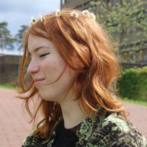 Abby, Oppas in Overbetuwe