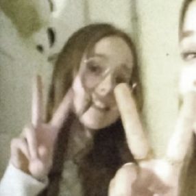 Carly, Oppas in Grubbenvorst