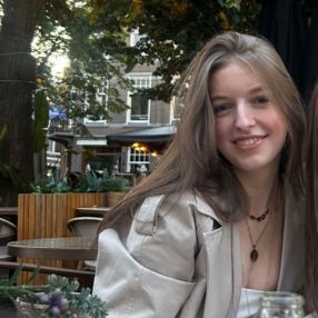 Sam, Oppas in Vaassen