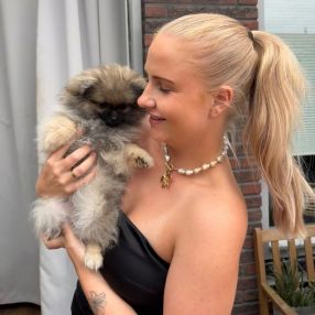 Demi, Babysitter in Nijkerk