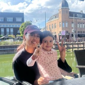 Inara, Babysitter in Deurne