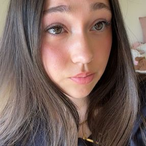 Julia, Babysitter in Tiel