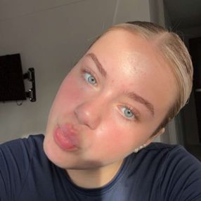 Nova, Babysitter in Julianadorp