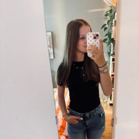 Sanne van Dijk, Oppas in Hurdegaryp