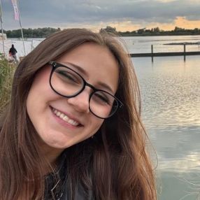 Laura, Babysitter in Veldhoven