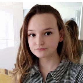 Arianne, Babysitter in Polsbroek