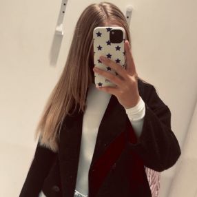 Esmee, Babysitter in Kudelstaart