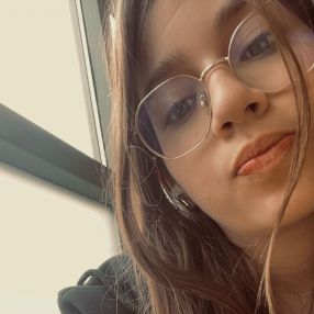 Aaliya, Oppas in Lochem