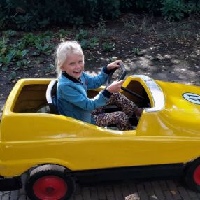Marije, Gezin in Assen