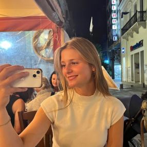 Evi, Oppas in Noordwijk