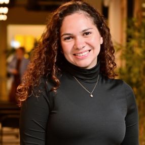 Gabriela, Oppas in Wijdewormer