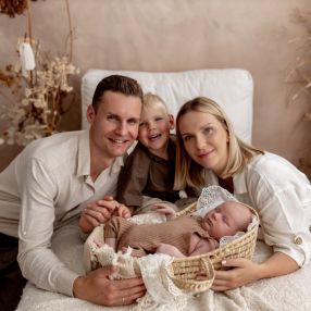 Iga, Family in Helmond