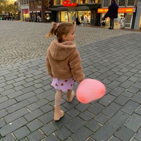 Manon, Gezin in Leeuwarden