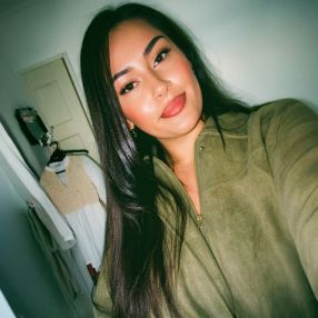 Meltem, Babysitter in Almelo