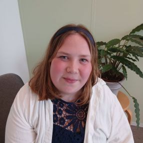 Marije, Babysitter in Heteren