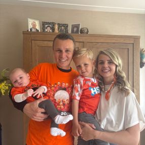 Mandy, Gezin in Volendam