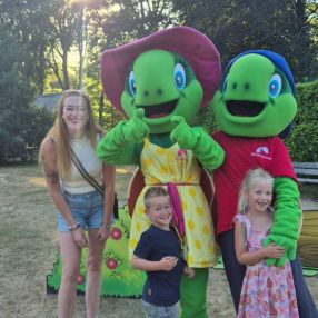 Rebecca, Gezin in Joure
