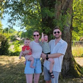 Lusanne, Family in Ede