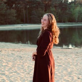 Mathilde, Babysitter in Dirksland