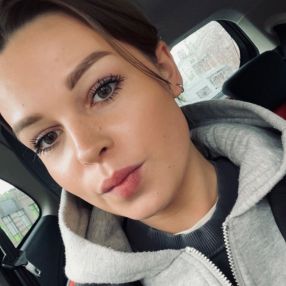 Simone, Babysitter in Udenhout