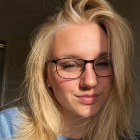 Saskia, Oppas in Oude Pekela