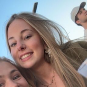 Esmee, Oppas in Boskoop