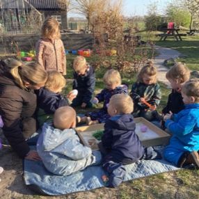 Fenna, Babysitter in Heerenveen