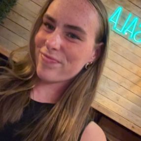 Guusje, Oppas in Halfweg