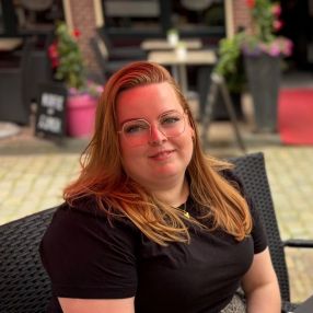 Manon, Babysitter in Etten