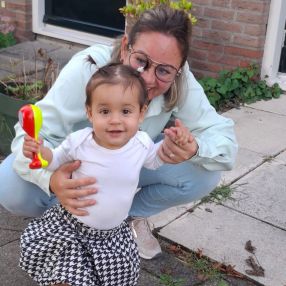 Valerie, Gezin in Nieuwveen