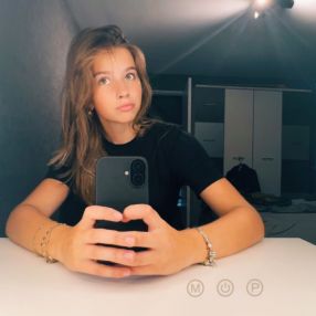 Diore, Oppas in De Kwakel