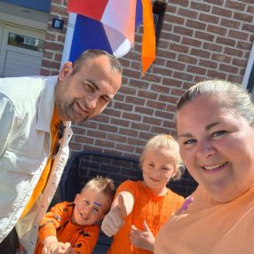 Malou, Family in Kapelle