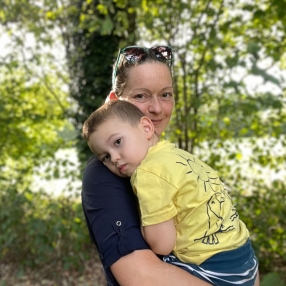 Veronika, Gezin in Ravenstein