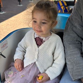 Costel, Gezin in Ijmuiden