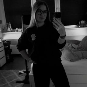 Sofie, Oppas in Benthuizen