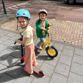 Tineke, Gezin in Den Haag