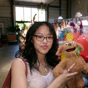 Angela, Oppas in Castricum