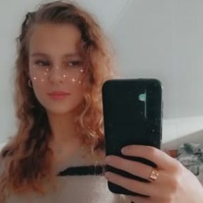 Nienke, Babysitter in Velp