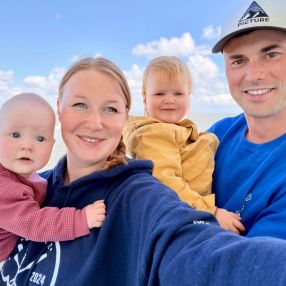 Nora, Gezin in Middelburg